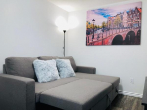 Cozy Guest Suite with private entrance